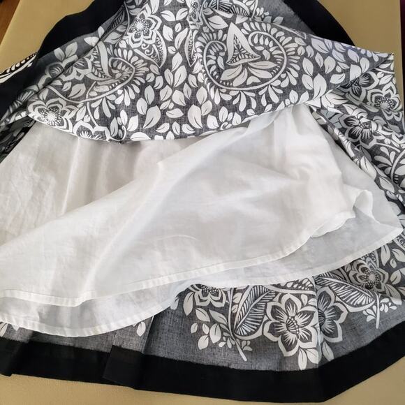 Women's White House Black Market Floral Strapless Fit and Flare Dress with Belt - Picture 7 of 11